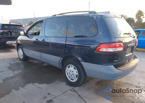 2001 Toyota Sienna Le/Xle z USA, uszkodzony, nr VIN 4T3ZF13C31U368865